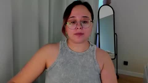 Snapshot of dashaprivet chatting on 12-05-25, 07:39 dashaprivet online show from 12-05-25, 07:39