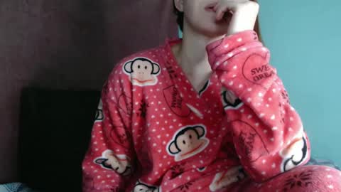 Dafne online show from 02-25-25, 02:03