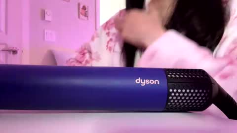 Kiara  online show from 03-25-26, 04:18