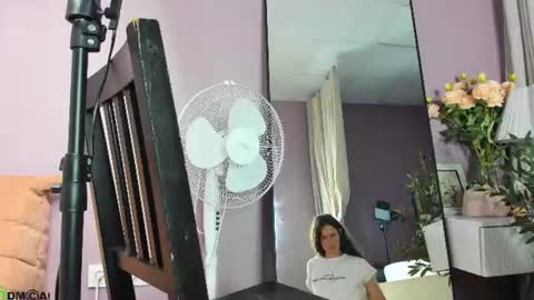 Snapshot of datsi_benson chatting on 07-16-26, 01:33 Datsi Benson online show from 07-16-26, 01:33