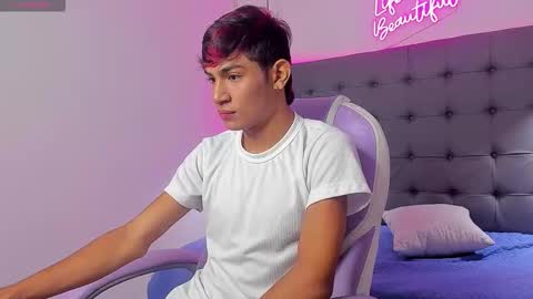 angel online show from 12-01-25, 12:21