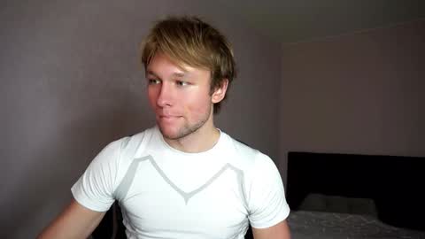 Snapshot of dave_taylor chatting on 05-19-26, 01:56 DAVE online show from 05-19-26, 01:56