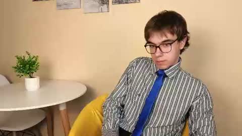 Snapshot of davebevy chatting on 07-12-26, 08:55 Dave online show from 07-12-26, 08:55