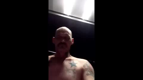 Snapshot of davedowning042075 chatting on 01-10-25, 02:35 davedowning042075 online show from 01-10-25, 02:35