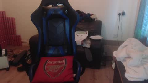 Snapshot of daver281197 chatting on 01-22-25, 08:18 dave online show from 01-22-25, 08:18