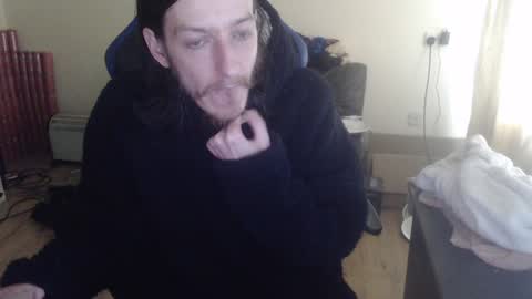 Snapshot of daver281197 chatting on 01-25-25, 12:37 dave online show from 01-25-25, 12:37