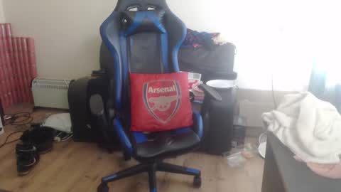 Snapshot of daver281197 chatting on 02-22-25, 09:34 dave online show from 02-22-25, 09:34