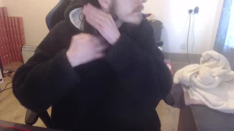 Snapshot of daver281197 chatting on 03-04-25, 07:30 dave online show from 03-04-25, 07:30