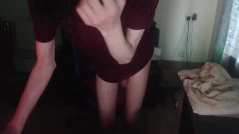 Snapshot of daver281197 chatting on 09-09-25, 04:17 dave online show from 09-09-25, 04:17