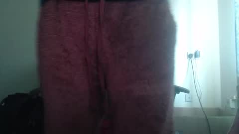 Snapshot of daver281197 chatting on 10-10-25, 10:47 dave online show from 10-10-25, 10:47