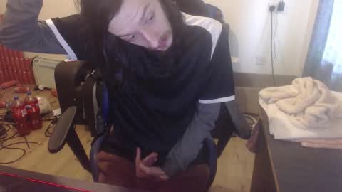 Snapshot of daver281197 chatting on 11-09-25, 01:53 dave online show from 11-09-25, 01:53