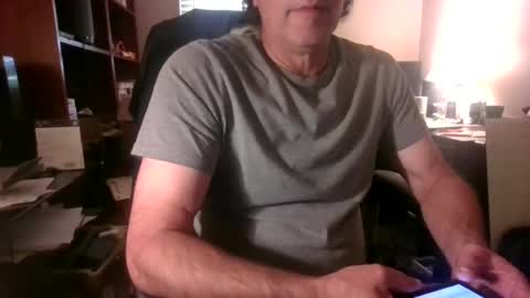 Snapshot of davethebooky chatting on 07-18-26, 05:39 Dave online show from 07-18-26, 05:39