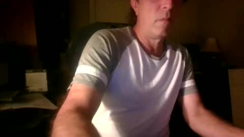 Snapshot of davethebooky chatting on 07-23-26, 04:10 Dave online show from 07-23-26, 04:10
