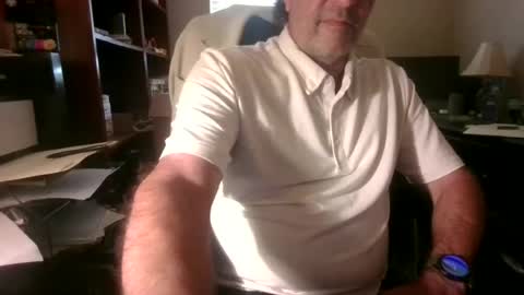Snapshot of davethebooky chatting on 07-30-26, 06:29 Dave online show from 07-30-26, 06:29