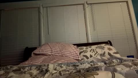 Snapshot of davezzie123456 chatting on 04-11-26, 03:55 davezzie123456 online show from 04-11-26, 03:55