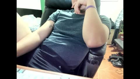 Snapshot of david_2789 chatting on 12-03-24, 12:13 David online show from 12-03-24, 12:13