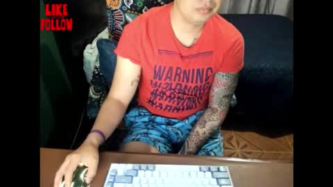 Snapshot of david_2789 chatting on 01-12-26, 01:11 David online show from 01-12-26, 01:11