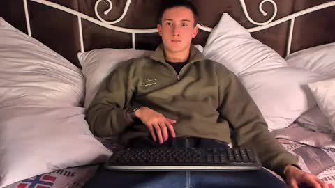 David online show from 10-24-25, 04:03