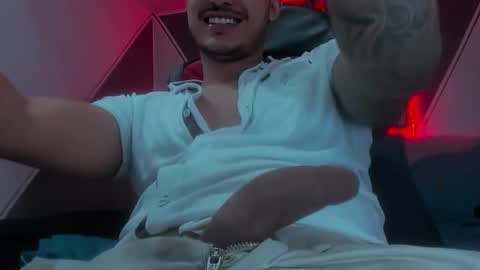 Snapshot of david__ox chatting on 02-14-26, 09:44 david__ox online show from 02-14-26, 09:44