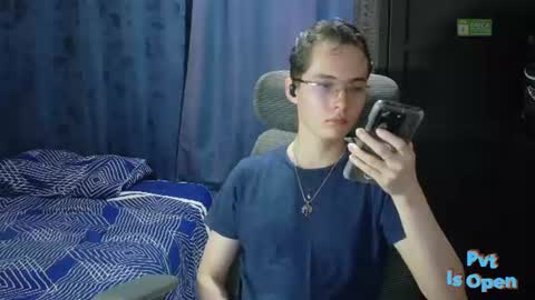 Snapshot of david_colombian chatting on 07-16-26, 01:55 ProgrammerBoy online show from 07-16-26, 01:55