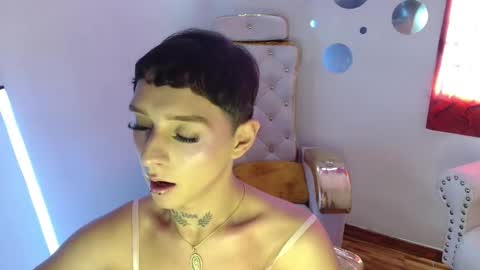 Snapshot of david_fox01 chatting on 02-06-26, 08:12 David Fox online show from 02-06-26, 08:12