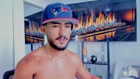 Hey im David that loves to explore and speak their fantasies. Very open talktative and nice. Feel free to chat with me online show from 07-12-26, 01:13