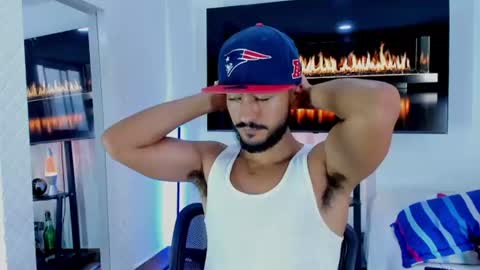 Hey im David that loves to explore and speak their fantasies. Very open talktative and nice. Feel free to chat with me online show from 07-19-26, 10:57