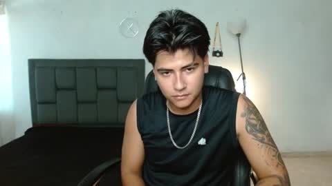 Snapshot of davidbless chatting on 06-10-26, 03:22 David Bless online show from 06-10-26, 03:22