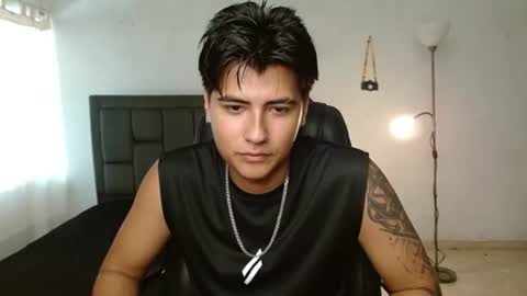 Snapshot of davidbless chatting on 06-19-26, 05:06 David Bless online show from 06-19-26, 05:06