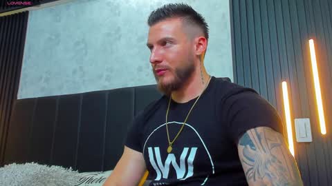 David Blakee online show from 01-17-25, 04:49