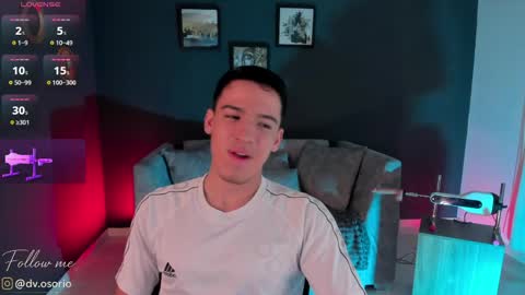 Snapshot of davidosoriox chatting on 05-30-26, 08:06 David Osorio online show from 05-30-26, 08:06