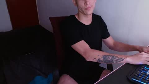 davidsalazar33 online show from 01-05-25, 10:50