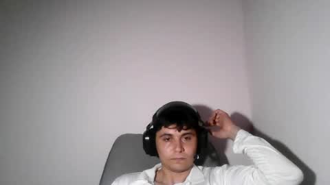 Snapshot of davidxstorm chatting on 05-18-26, 10:37 David online show from 05-18-26, 10:37