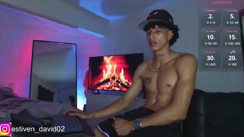 Snapshot of davidxxx02 chatting on 09-18-25, 03:41 Estiven online show from 09-18-25, 03:41