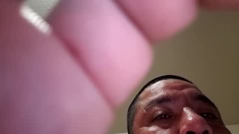 Snapshot of davidzhere222800 chatting on 01-03-25, 03:05 davidzhere222800 online show from 01-03-25, 03:05