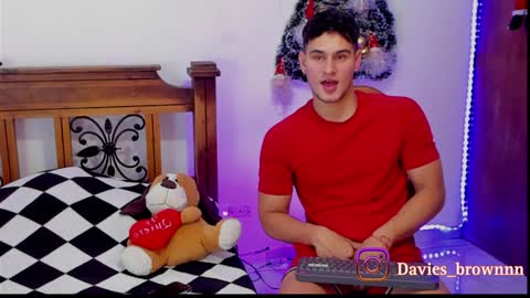 Snapshot of davies_brown chatting on 12-20-24, 09:17 Davies brown schedule 12pm to 5pm col time online show from 12-20-24, 09:17