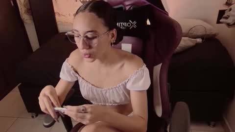 Davina online show from 12-14-25, 03:39