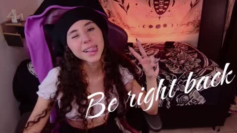 Davina online show from 12-15-25, 04:11