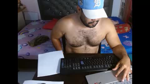 Snapshot of davinson_lopez35 chatting on 06-04-26, 07:03 davinson_lopez35 online show from 06-04-26, 07:03