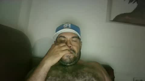 Snapshot of davinson_lopez35 chatting on 06-11-26, 02:33 davinson_lopez35 online show from 06-11-26, 02:33