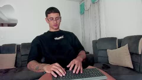 Snapshot of davis_alx chatting on 07-11-26, 12:13 davis instagram davis alx1 online show from 07-11-26, 12:13
