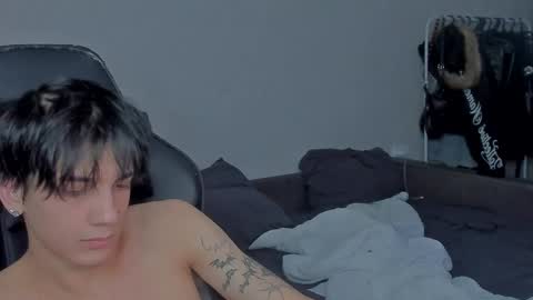 davis online show from 01-11-25, 04:03