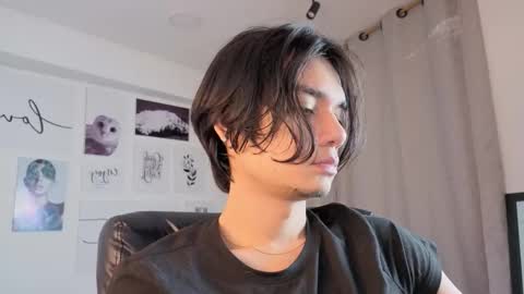 Snapshot of davoxer chatting on 12-05-25, 04:21 davoxer online show from 12-05-25, 04:21