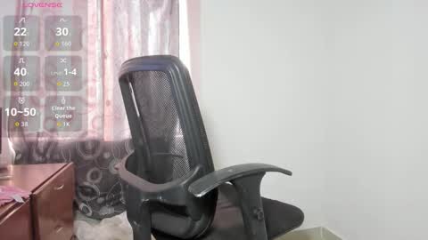 Snapshot of dayan_foxx chatting on 02-14-26, 09:44 Dayan foxx online show from 02-14-26, 09:44