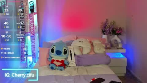 Snapshot of dayanahill2 chatting on 06-11-26, 06:39 Dayana Hill online show from 06-11-26, 06:39