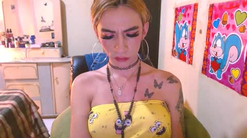 dayanna_01_ online show from 02-04-26, 07:31