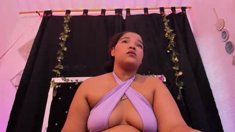 Snapshot of dayanroux chatting on 10-30-25, 12:17 dayanroux online show from 10-30-25, 12:17