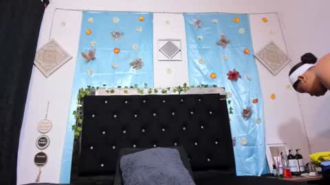 Snapshot of dayanroux chatting on 03-12-26, 12:00 dayanroux online show from 03-12-26, 12:00