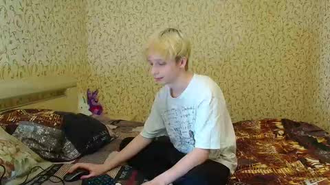 DayliLong online show from 10-05-25, 05:33