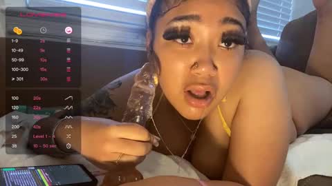 dayqueen1 online show from 02-17-25, 04:37